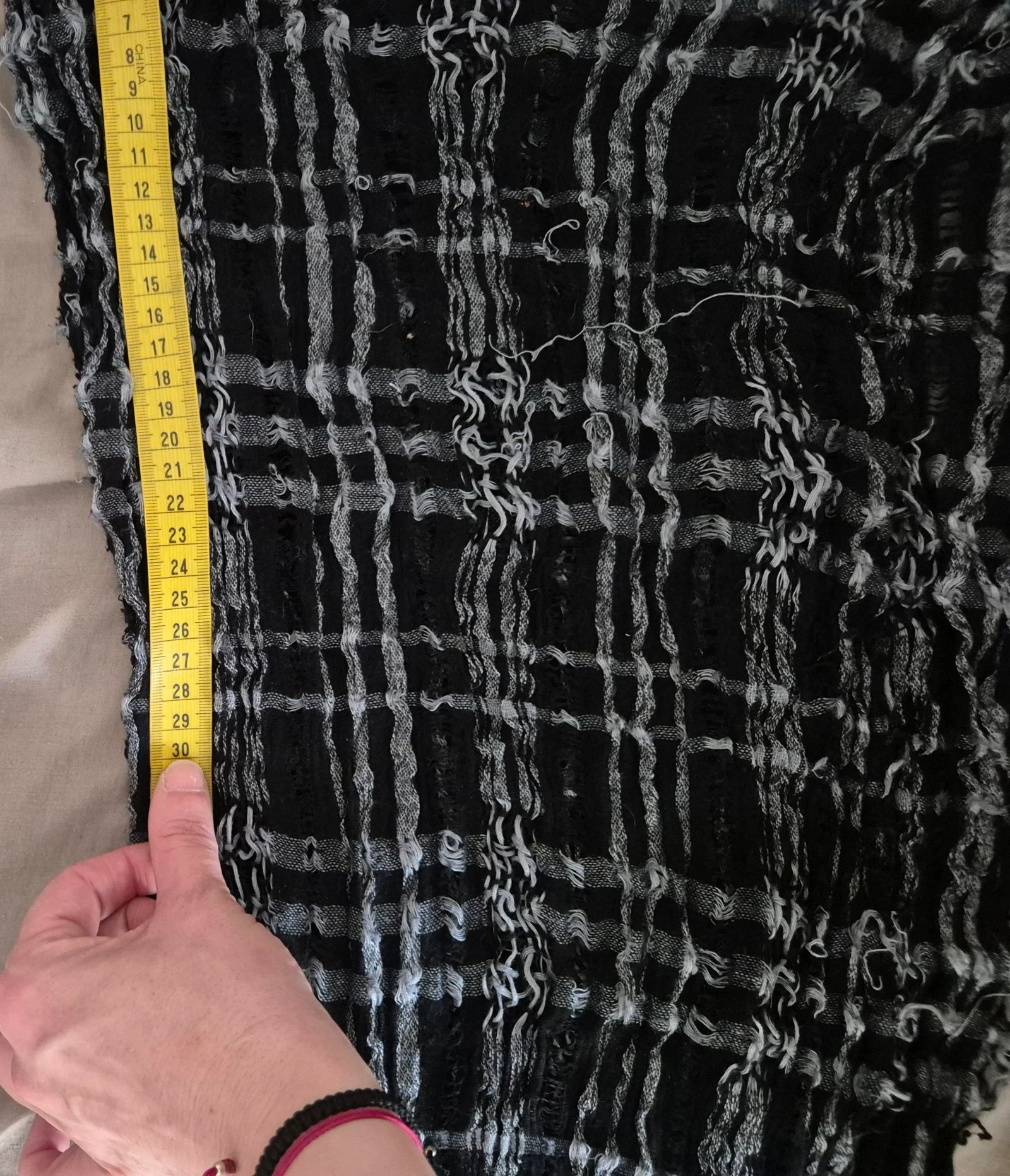 Checked and solid color scarf 180×36 cm – photo 4